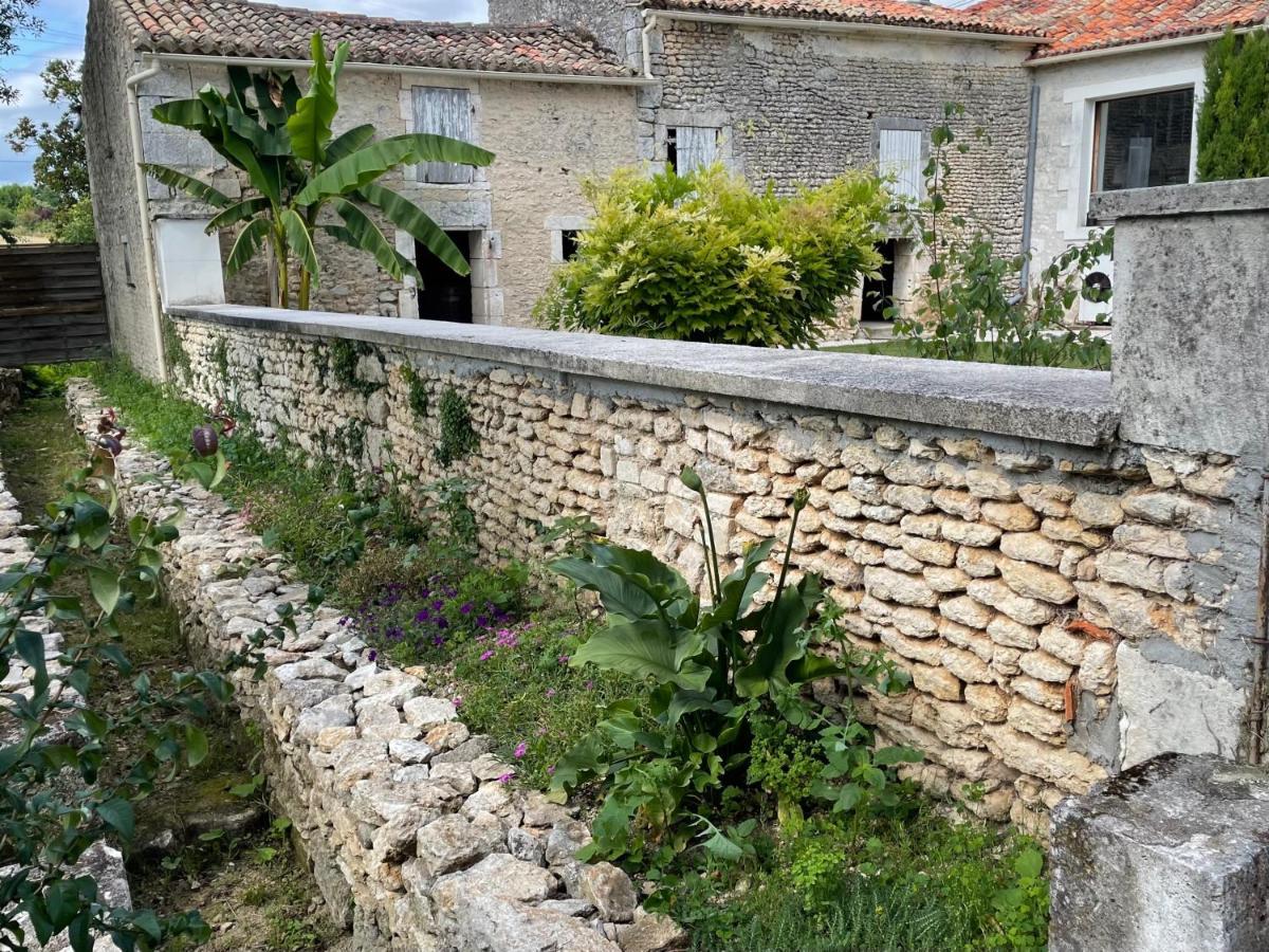 Le Maine N 5 - Fleac Angouleme - Suite Tilleul Exterior photo